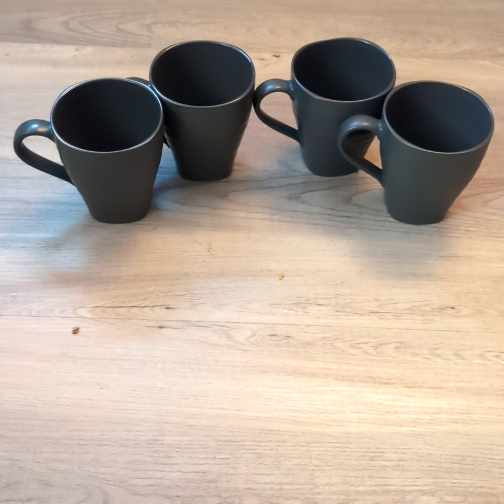Mikasa Swirl Graphite Coffee Mug Cup Dark Gray 16 oz Set of 4